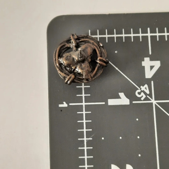 Vintage Pearl Basket Eggs Cluster Hematite Earrings Dark Bronze - Picture 6 of 7